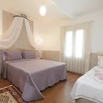 Nano Hotel *